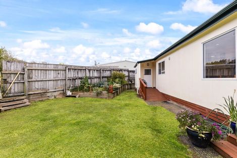 Photo of property in 20b Calgher Avenue, Waitara, 4320