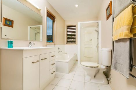 Photo of property in 34a Waiwera Road, Waiwera, Orewa, 0994