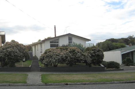 Photo of property in 32 Stuart Street, Holmes Hill, Oamaru, 9401
