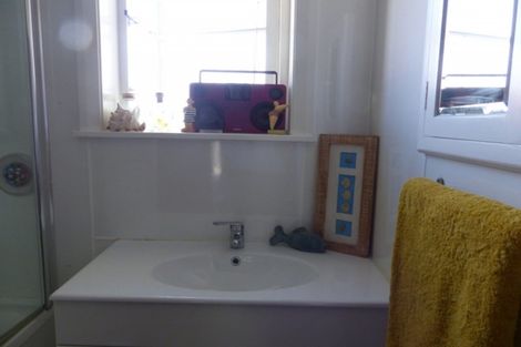 Photo of property in 1 Edinburgh Street, Waimate, 7924