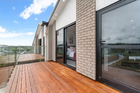 Photo of property in 20 Sabot Place, Massey, Auckland, 0614