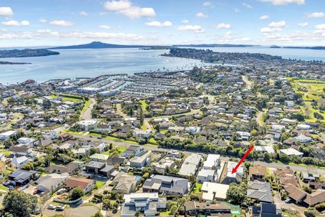 Photo of property in 2/21 Sunderlands Road, Half Moon Bay, Auckland, 2012