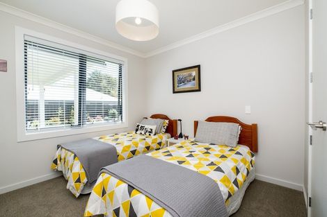 Photo of property in 1a Selwyn Road, Havelock North, 4130