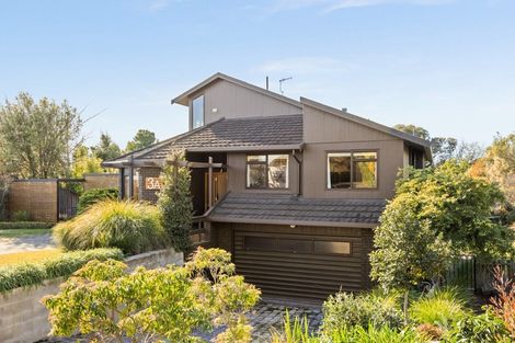 Photo of property in 3a Tauroa Road, Havelock North, 4130