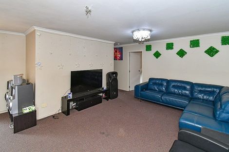 Photo of property in 20 Tussock Avenue, Mangere, Auckland, 2022