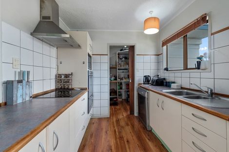 Photo of property in 1/57 Aeroview Drive, Beach Haven, Auckland, 0626