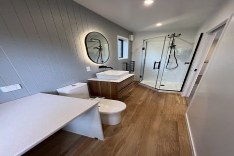 Photo of property in 25 Wirihana Road, Titirangi, Auckland, 0604