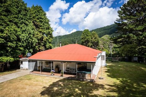 Photo of property in 1455 Akatarawa Road, Akatarawa Valley, Upper Hutt, 5372