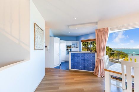 Photo of property in 9 Brigantine Drive, Beach Haven, Auckland, 0626