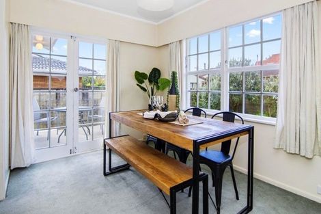 Photo of property in 16 Bernard Street, Chedworth, Hamilton, 3210