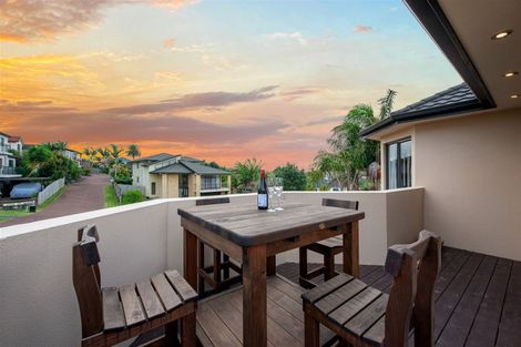 Photo of property in 86 San Valentino Drive, Henderson, Auckland, 0612