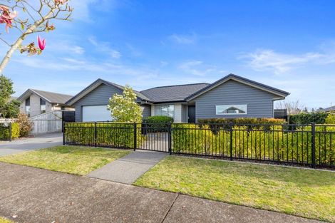Photo of property in 97 Puhirake Crescent, Pyes Pa, Tauranga, 3112