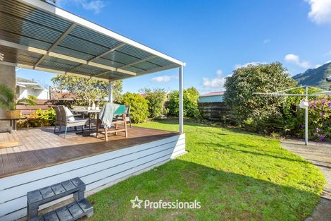 Photo of property in 5 Camden Road, Totara Park, Upper Hutt, 5018