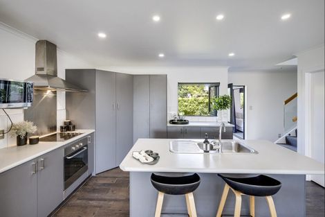 Photo of property in 23a Avondale Road, Taradale, Napier, 4112