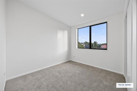 Photo of property in 25 Jandell Crescent, Bucklands Beach, Auckland, 2014