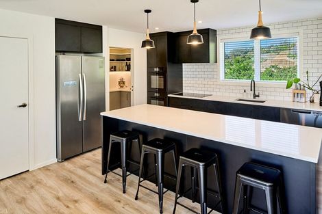 Photo of property in 10 Topsail Way, Whitby, Porirua, 5024