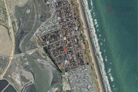 Photo of property in 2/120 Estuary Road, South New Brighton, Christchurch, 8062