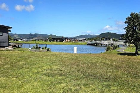Photo of property in 102 The Fairway, Matarangi, Whitianga, 3592