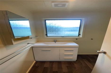 Photo of property in 41 Larissa Avenue, Henderson, Auckland, 0610