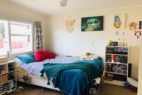 Photo of property in 117a Carlisle Road, Northcross, Auckland, 0632