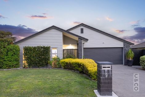 Photo of property in 9 Pohutukawa Parade, Riverhead, 0820