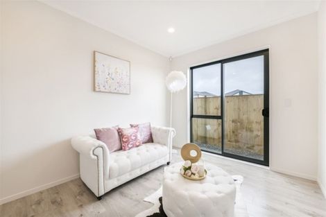 Photo of property in 75 Tir Conaill Avenue, Flat Bush, Auckland, 2019