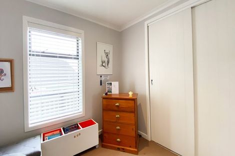 Photo of property in 1/1 Paparoa Road, Cockle Bay, Auckland, 2014