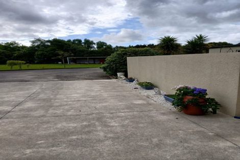 Photo of property in 92 Tutaki Road, Kelvin Grove, Palmerston North, 4470