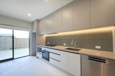 Photo of property in 46a Tiroroa Avenue, Te Atatu South, Auckland, 0610