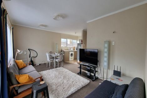 Photo of property in 6 Redwood Avenue, Tawa, Wellington, 5028