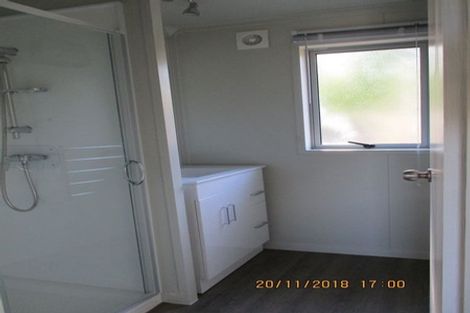 Photo of property in 33a Bracken Road, Paparangi, Wellington, 6037