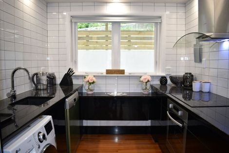 Photo of property in 268 Oriental Parade, Oriental Bay, Wellington, 6011