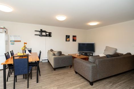 Photo of property in 1 Chiefs Court, Hamilton East, Hamilton, 3216