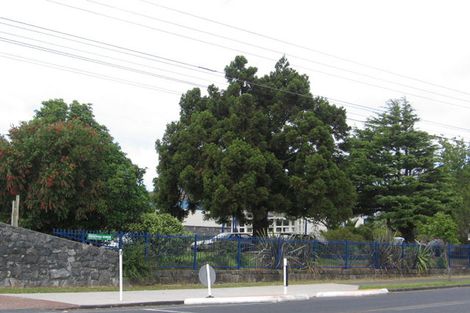 Photo of property in 1/70 Archibald Road, Kelston, Auckland, 0602