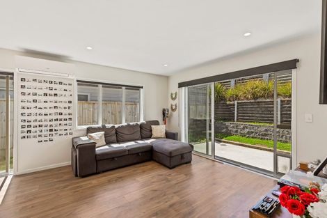 Photo of property in 48 Accolage Boulevard, Kumeu, 0810