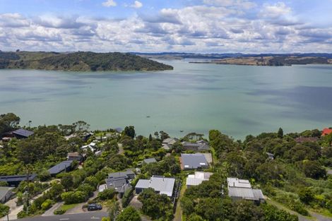 Photo of property in 92 Greenslade Road, Raglan, 3295