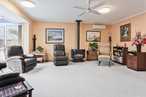 Photo of property in 4a-b Goodwood Close, Rangiora, 7400