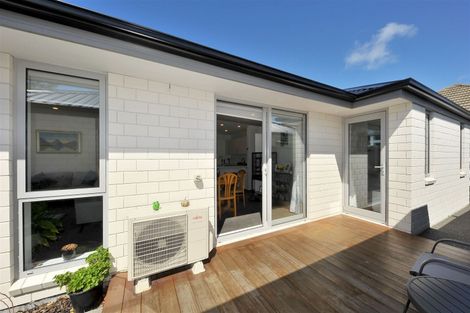 Photo of property in 2a Kamahi Place, Bishopdale, Christchurch, 8051