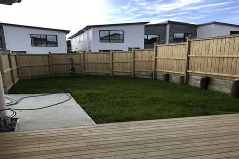 Photo of property in 6 Sophie Lane, Henderson, Auckland, 0612