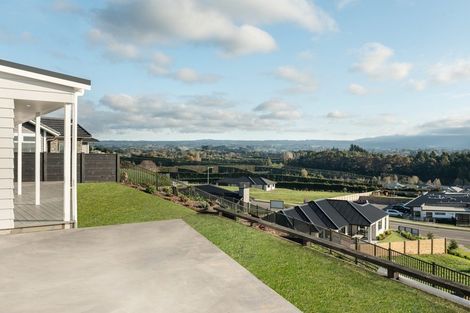 Photo of property in 11 Goldstone Place, Omokoroa, 3114