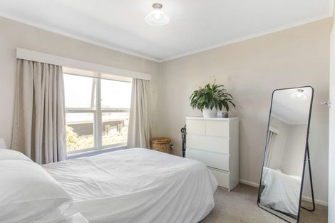 Photo of property in 2/84 Jutland Road, Hauraki, Auckland, 0622