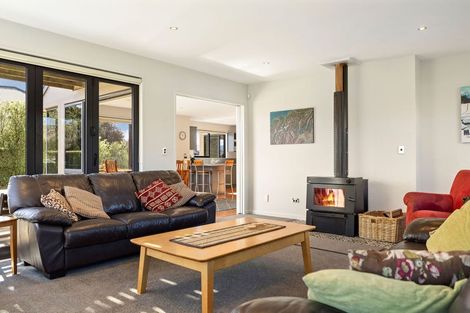 Photo of property in 74 Kings Drive, Wanaka, 9305