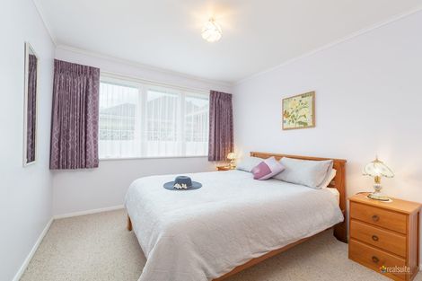 Photo of property in 41 Oxford Crescent, Ebdentown, Upper Hutt, 5018