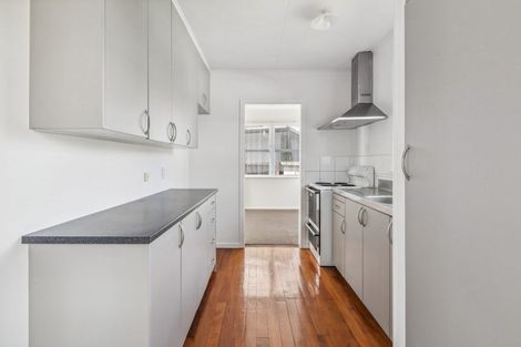 Photo of property in 20 Rhonda Avenue, Deanwell, Hamilton, 3206