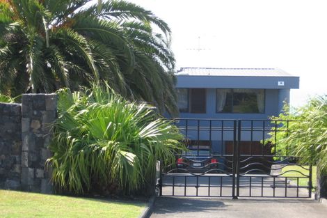 Photo of property in 181 Beach Road, Castor Bay, Auckland, 0620