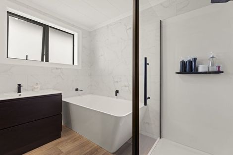 Photo of property in 15 Cross Street, Milton, 9220