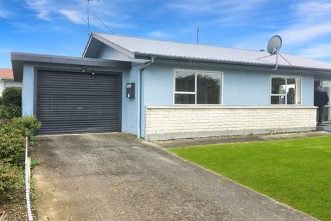 Photo of property in 2 Mccallum Street, Dannevirke, 4930
