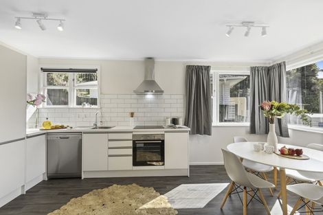 Photo of property in 49 Bird Grove, Stokes Valley, Lower Hutt, 5019