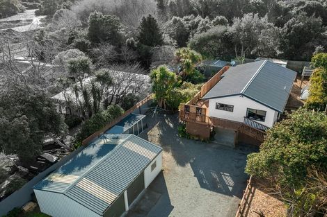 Photo of property in 27 Puriri Road, Waikanae, 5036