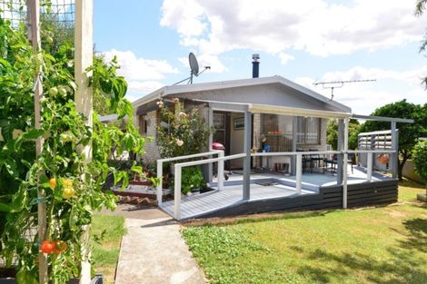 Photo of property in 2 Gordon Place, Leamington, Cambridge, 3432